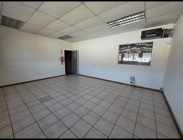 489M² WAREHOUSE TO LET IN CITY DEEP